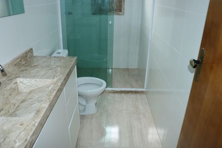 Casa de condomínio para alugar com 140m², 3 quartos e 2 vagasBanheiro da Suíte