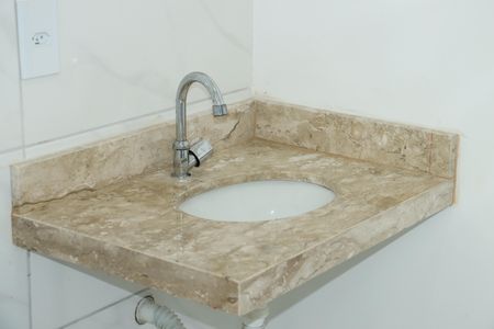 Casa de condomínio para alugar com 140m², 3 quartos e 2 vagasBanheiro de Serviço