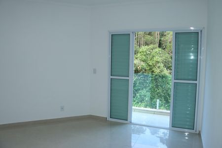 Casa de condomínio para alugar com 140m², 3 quartos e 2 vagasSuíte