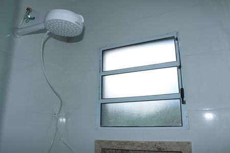 Casa de condomínio para alugar com 140m², 3 quartos e 2 vagasBanheiro da Suíte