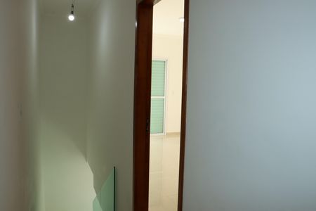 Corredor de casa de condomínio para alugar com 3 quartos, 140m² em Caucaia do Alto , Cotia