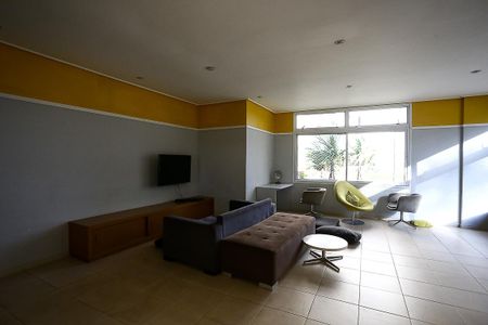 Apartamento à venda com 126m², 3 quartos e 2 vagas Apartamento à venda com 126m², 3 quartos e 2 vagascinema
