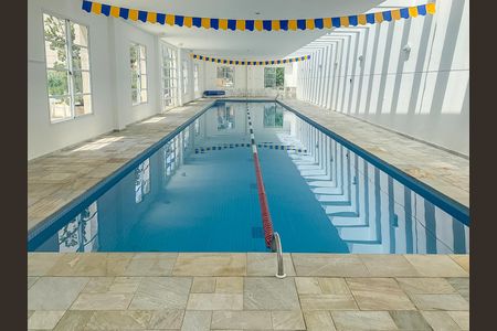 Apartamento para alugar com 176m², 4 quartos e 3 vagas Apartamento para alugar com 176m², 4 quartos e 3 vagasÁrea comum - Piscina