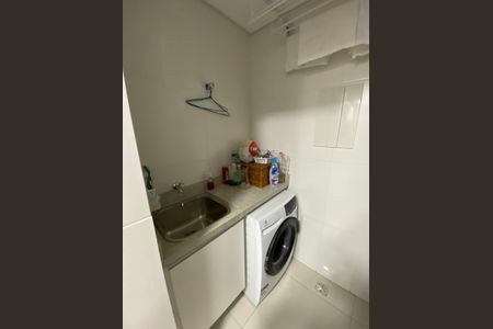 Apartamento à venda com 60m², 2 quartos e 1 vagaÁrea de Serviço