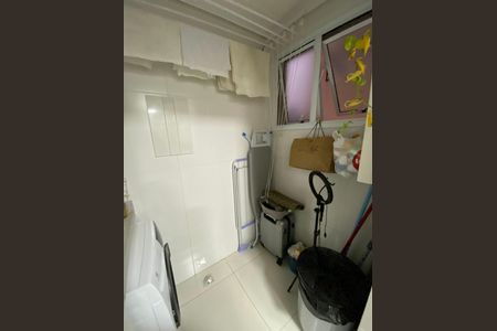 Apartamento à venda com 60m², 2 quartos e 1 vagaÁrea de Serviço