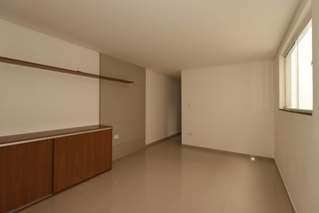 Sala de apartamento à venda com 3 quartos, 62m² em Vila Lucinda, Santo André