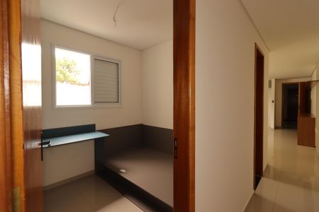Apartamento à venda com 62m², 3 quartos e 2 vagasCorredor