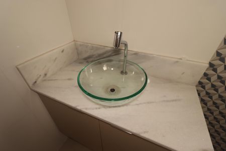 Apartamento à venda com 62m², 3 quartos e 2 vagasBanheiro da Suíte - Pia