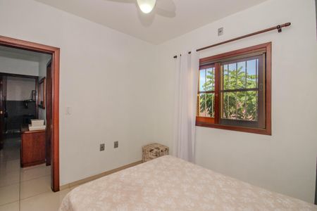 Casa à venda com 222m², 3 quartos e 3 vagas Casa à venda com 222m², 3 quartos e 3 vagasQuarto 2