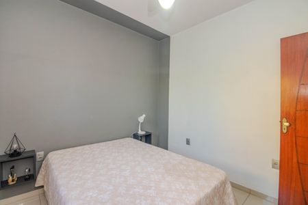 Casa à venda com 222m², 3 quartos e 3 vagas Casa à venda com 222m², 3 quartos e 3 vagasQuarto 2