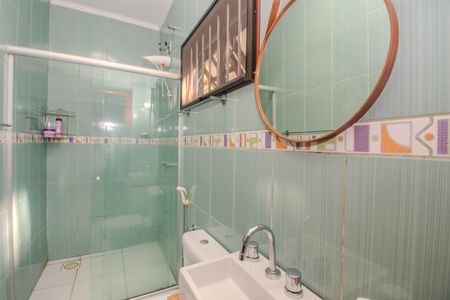 Casa à venda com 222m², 3 quartos e 3 vagas Casa à venda com 222m², 3 quartos e 3 vagasBanheiro Social