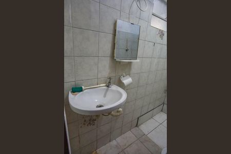 Casa à venda com 199m², 5 quartos e 2 vagasBanheiro da suíte 