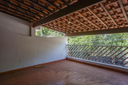 Casa à venda com 199m², 5 quartos e 2 vagasVaranda do quarto 3 