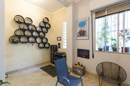 Apartamento à venda com 120m², 2 quartos e 1 vagaSala