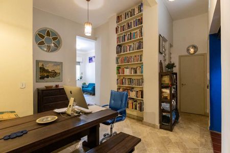 Apartamento à venda com 120m², 2 quartos e 1 vagaSala de Jantar