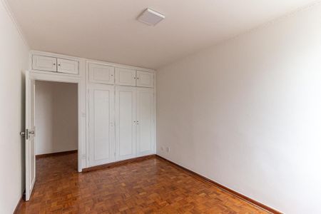 Apartamento para alugar com 220m², 3 quartos e 2 vagasQuarto 2