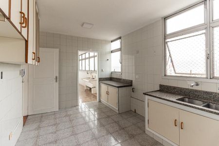 Apartamento para alugar com 220m², 3 quartos e 2 vagasCozinha