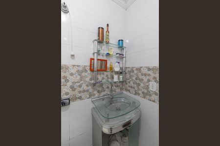 Casa à venda com 122m², 3 quartos e 1 vaga Casa à venda com 122m², 3 quartos e 1 vagaBanheiro