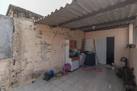 Casa à venda com 122m², 3 quartos e 1 vaga Casa à venda com 122m², 3 quartos e 1 vagaVaranda Quarto 2