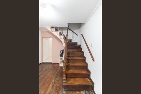 Escada de casa à venda com 3 quartos, 122m² em Vila Jacuí, São Paulo