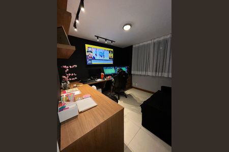 Apartamento à venda com 236m², 4 quartos e 3 vagasEscritório