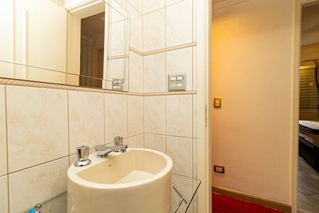 Apartamento à venda com 78m², 2 quartos e 1 vagaBanheiro Social