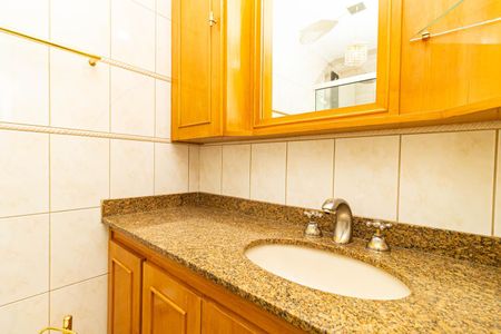 Apartamento à venda com 78m², 2 quartos e 1 vagaBanheiro da Suíte 1