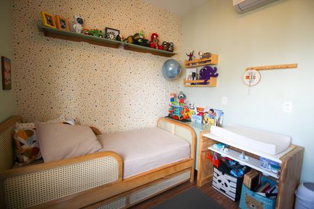 Apartamento para alugar com 89m², 2 quartos e 2 vagasQuarto