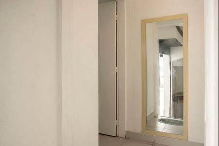 Banheiro de kitnet/studio para alugar com 1 quarto, 50m² em Mirandópolis, São Paulo