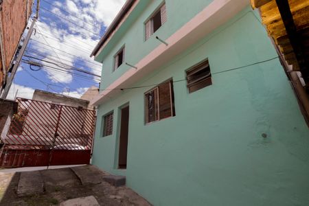 Casa para alugar com 80m², 2 quartos e 1 vagaFachada