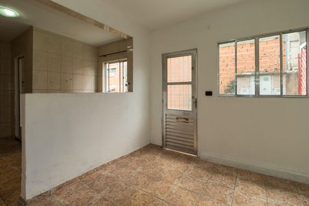 Casa para alugar com 80m², 2 quartos e 1 vagaSala