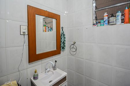 Casa à venda com 156m², 2 quartos e 3 vagas Casa à venda com 156m², 2 quartos e 3 vagasBanheiro