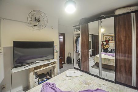 Casa à venda com 156m², 2 quartos e 3 vagas Casa à venda com 156m², 2 quartos e 3 vagasQuarto Suíte