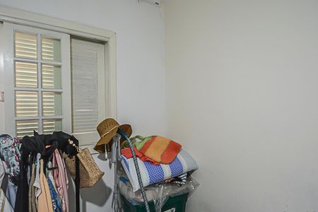 Casa à venda com 156m², 2 quartos e 3 vagas Casa à venda com 156m², 2 quartos e 3 vagasQuarto