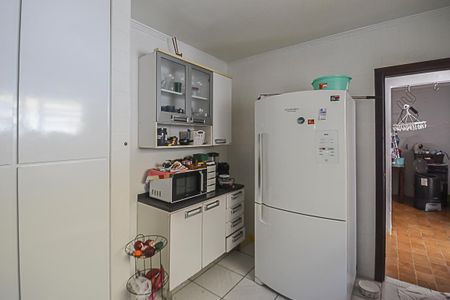 Casa à venda com 156m², 2 quartos e 3 vagas Casa à venda com 156m², 2 quartos e 3 vagasCozinha