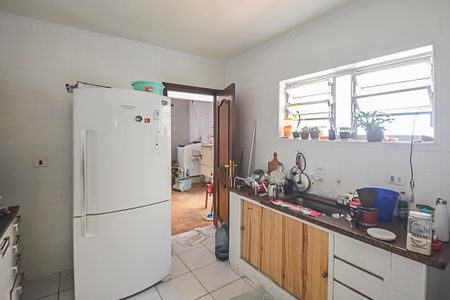 Casa à venda com 156m², 2 quartos e 3 vagas Casa à venda com 156m², 2 quartos e 3 vagasCozinha