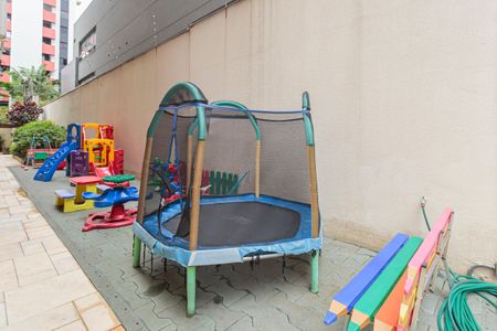 Apartamento à venda com 94m², 2 quartos e 2 vagasÁrea comum - Playground