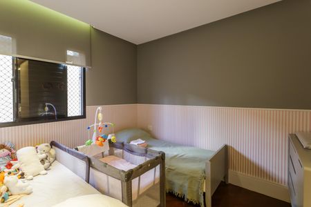 Apartamento à venda com 94m², 2 quartos e 2 vagasQuarto 2