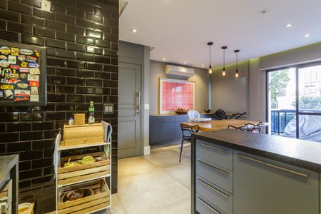 Apartamento à venda com 94m², 2 quartos e 2 vagasCozinha