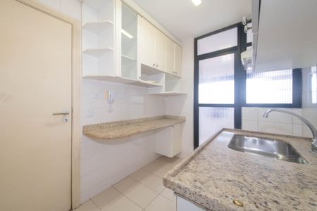 Apartamento à venda com 64m², 2 quartos e 1 vagaCozinha