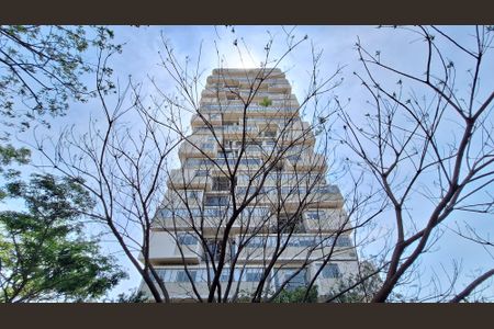 Apartamento à venda com 127m², 2 quartos e 2 vagasFachada