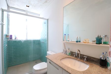 Apartamento à venda com 127m², 2 quartos e 2 vagasBanheiro da Suíte 1