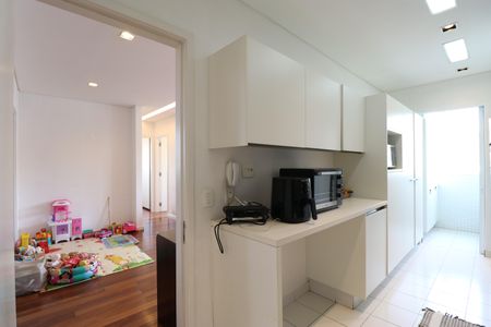 Apartamento à venda com 127m², 2 quartos e 2 vagasCozinha e Área de Serviço