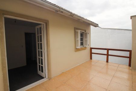 Casa de condomínio à venda com 162m², 3 quartos e 2 vagasSacada do Quarto 1