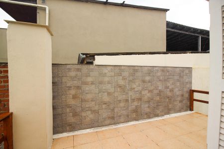 Casa de condomínio à venda com 162m², 3 quartos e 2 vagasVista do Quarto 2