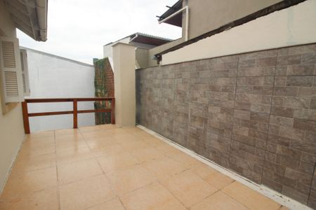 Casa de condomínio à venda com 162m², 3 quartos e 2 vagasSacada do Quarto 1