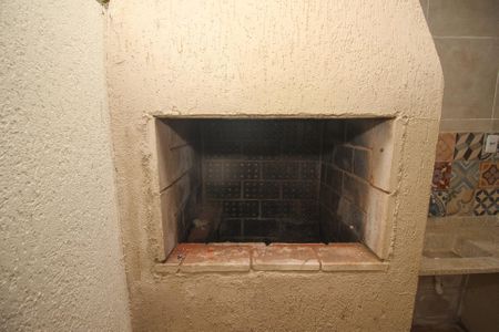 Casa de condomínio à venda com 162m², 3 quartos e 2 vagasChurrasqueira