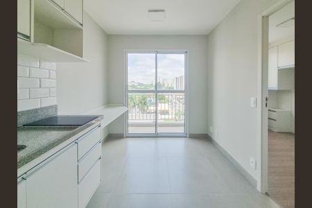 Sala/Cozinha de apartamento para alugar com 1 quarto, 30m² em Vila Butantã, São Paulo