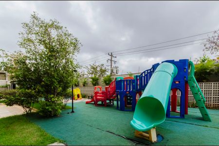 Apartamento à venda com 72m², 2 quartos e 1 vagaÁrea comum - Playground