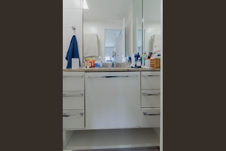 Apartamento à venda com 72m², 2 quartos e 1 vagaBanheiro da Suíte